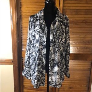 New Directions “Black snake” Top